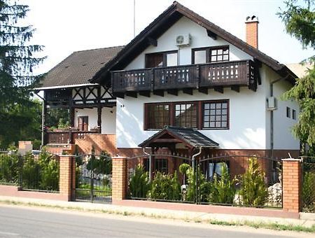 Dunakanyar Bed & Breakfast Göd Buitenkant foto