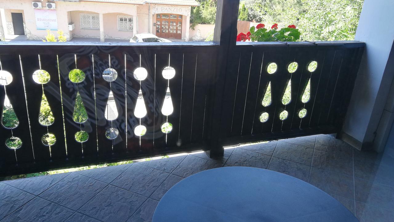 Dunakanyar Bed & Breakfast Göd Buitenkant foto
